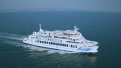 常石ソリューションズ東京ベイで開発の
自動運航船向け操船制御／行動計画策定システムを搭載する旅客船が
世界初 旅客船における自動運転レベル４相当での商用運航開始