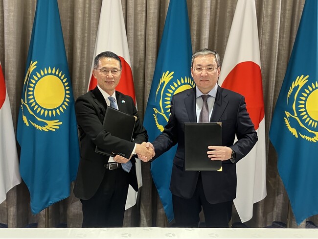 カザフスタンKazAzot社と脱炭素・尿素肥料分野での協力に関するMOUを締結