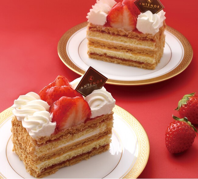 【アンテノール 苺フェスタ】あまおうや紅ほっぺを使用したこだわりの苺スイーツが勢ぞろい！この時期だけの苺づくしのおいしさを楽しんで。