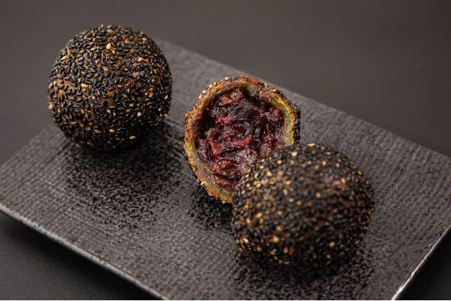 漆黒の「ラム香る胡麻団子」が新登場！伝統と革新で贈る『胡麻団子セレクション』期間限定で販売