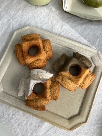 ＜解凍０秒＞凍ったまま食べる魔法のドーナツ「ザクド」を販売する『３時のドーナツ』が博多エキナカマイングに期間限定初出店！