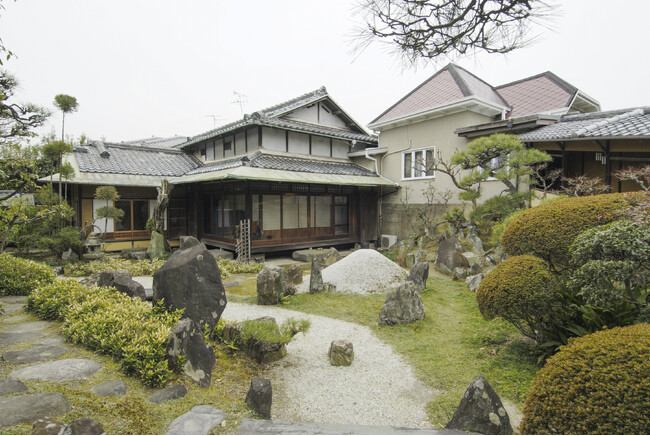 国指定名勝・西山氏庭園 歴史が息づく「離れ」修復完了