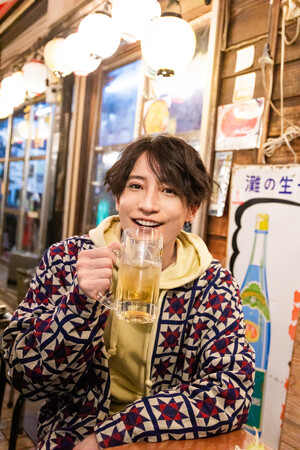 陳内将が「乾杯」をテーマにしたカレンダーブックを発売！ “大切なファンに寄り添いたい”思いが詰まった1冊