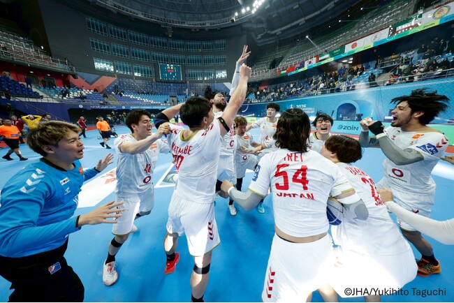 【マッチレポート】劇的な逆転勝利でハンドボール日本男子代表、メインラウンドへ《第22回男子アジア選手権》