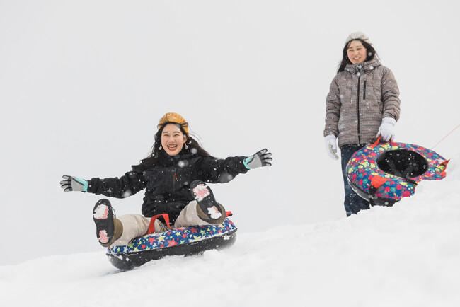 手ぶらで雪遊びが楽しめる「スノーパーク」、1月30日16時に十和田湖冬物語会場でオープン！