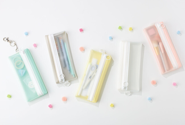 ”うっすら見える透け感”×シャーベットカラーが爽やかな『SHEERLY PENCASE（シアリーペンケース）』を2026年1月下旬に発売