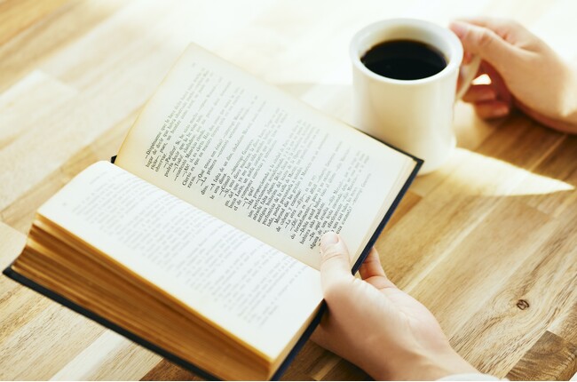 読書理由、紙書籍は「没入感」、電子書籍は「携帯性」、オーディオブックは「隙間時間で読める」がTOP～若者の読書に関するアンケート調査～