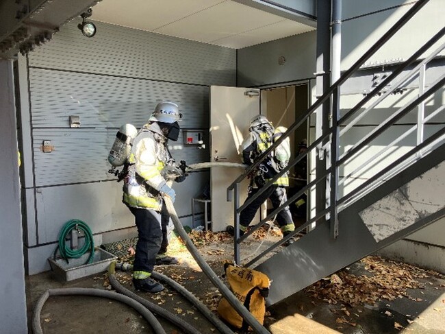 九鉄工業が解体予定の旧本社建物を福岡県警・福岡市消防局に提供災害救助訓練の場として社会貢献活動を推進こ
