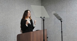 衆議院解散に伴う需要拡大を受け、スピーチプロンプターのレンタル供給・オペレーション体制を強化　準備期間の短い中でも「伝わるスピーチ」に集中可能