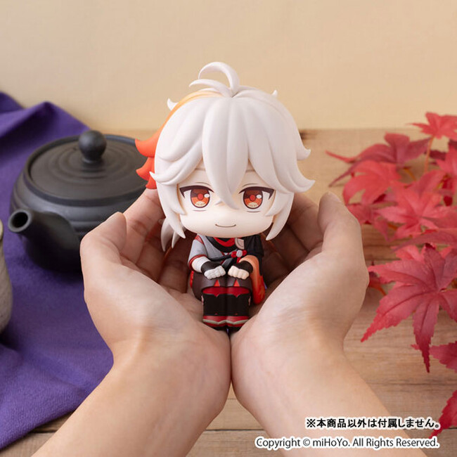 『原神』より、「楓原万葉」が見上げ＆おすわりポーズの人気フィギュアシリーズ「るかっぷ」に登場。あみあみにて予約受付中。