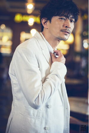 津田健次郎 声優活動30周年を祝した記念作品「津田健次郎PHOTOBOOK since1995」3月14日 発売決定！