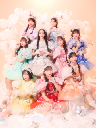 KAWAII LAB.新グループ MORE STAR、クールな一面を見せた新曲「大人未満」リリース