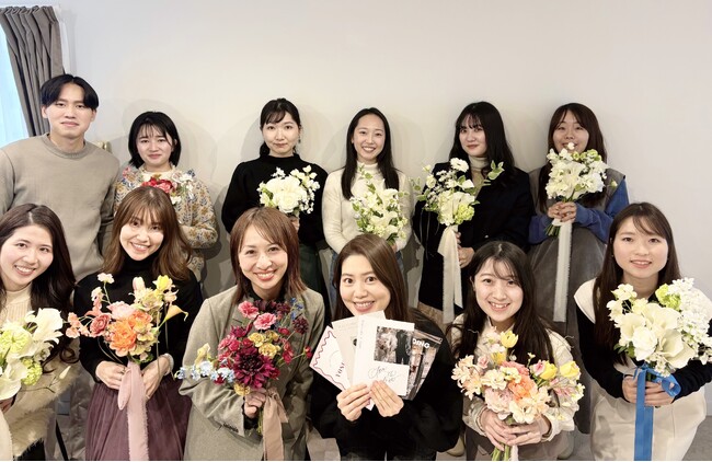 LINEでできる式場探し「トキハナ」花嫁準備プログラムvol.4にて、ARCH DAYS編集長 井上絢香さんによる【結婚式DIYのお悩み解決！ペーパーアイテム講座&ブーケDIY体験】を開催！