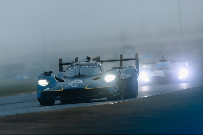 Vantage、ロレックス・デイトナ24時間レース鮮やかなダブル表彰台でIMSAシーズンのスタートを飾る