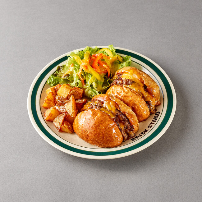 ついに九州初上陸！日本一に輝いた“和食にかぶりつけ”で話題のグルメバーガーショップ『BRISK STAND』が大分県日田市豆田町にGRAND OPEN！