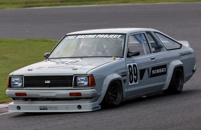 HKS×NISSEI、クラシックカー（旧車）向けパーツ開発・製作の取り組みを本格化「第17回 ノスタルジック2デイズ」にてJCCA優勝車両と開発中のエンジン・駆動系パーツを公開