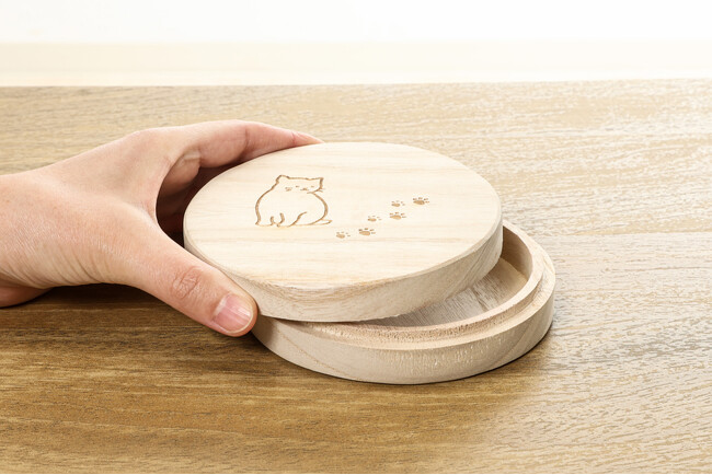 2/22「猫の日」に向けた新商品。猫の毛玉・爪・乳歯を残せる桐製メモリアルケースが登場