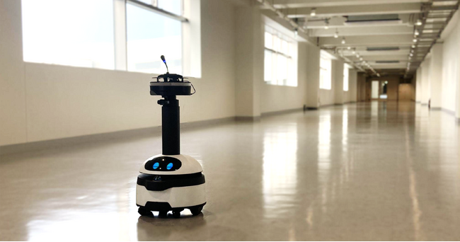 阿蘇くまもと空港にDXロボット「ugo mini」を追加導入