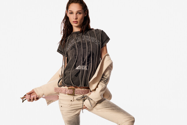 Desigual ロンドン拠点のデザイナー、マーシャ・ポポヴァとの初コラボレーションを発表