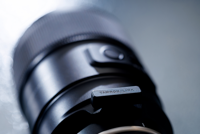 TAMRON Lens UtilityTMの無線操作を可能にするアクセサリー「TAMRON-LINK(TM)」発売およびiOS*1対応のお知らせ