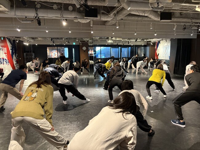 【イベントレポート】社員の健康を“プロダンサー”が後押しチェンジHD、D.LEAGUE所属「CHANGE RAPTURES」選手の無料レッスンを実施