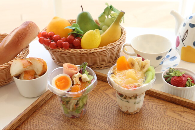 親子でわくわく!朝パフェづくり