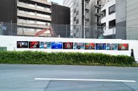 写真家 ヨシダナギ氏が工事現場の仮囲いに“渋谷の人”を写す　まちを舞台にした「BAG＠渋谷二丁目ストリートギャラリー」全面オープン