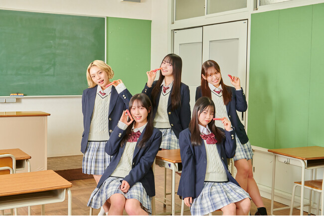 VAZ、初のコスメブランド「Mel:See from classroom」を立ち上げ／ファン2500人超の声をもとに「めるぷち」メンバー25名と共同開発した“中高生向けスクールコスメ”第1弾発表！