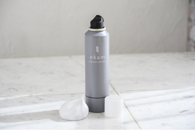 【ekam】新商品「アドバンスドホイップ洗顔」を3月3日発売。1本で“泡洗顔＋泡パック”の時短ケア。全国のロフトでも同日より展開開始。