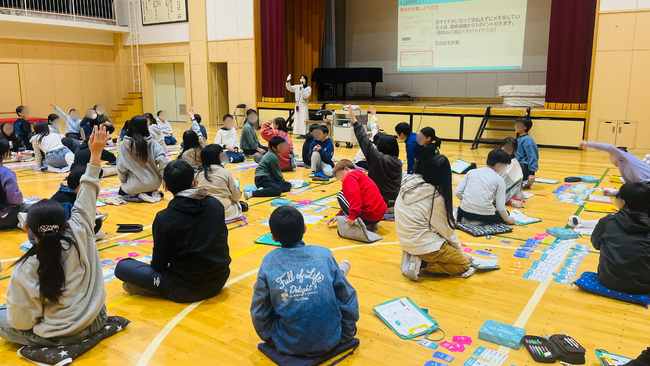 「人生の練習」ができる学校向け金融/キャリア教育ゲームを小学5年生59名に実施