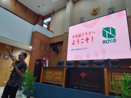 【画像(1)】ROY施工管理学科コースのファトロマン講師