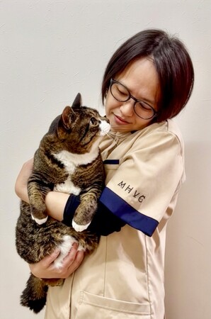 愛媛の動物病院グループPAWSが初のプライベートブランド『PAWS No.1 Choice』を発売。第1弾は獣医師が自分の愛猫のために開発した犬猫用関節ケアサプリメント