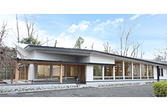 木造平屋建て 津田塾大学「ウェルネス館」竣工~学生の心身の健康と脱炭素に貢献~