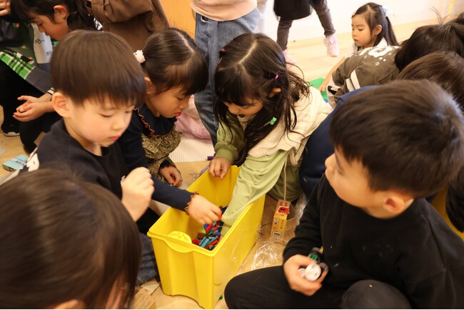レゴブロックを北海道上川町立認定こども園に寄付