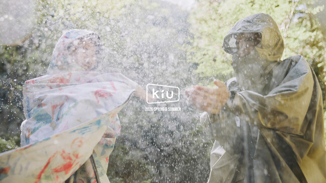 街も、自然も。フィールドは日常の中に。CITYからOUTDOORまでシームレスに着こなす『KiU』2026SS 最新ロケーションビジュアル公開！