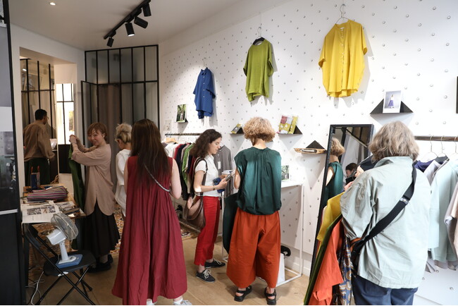 日本の繊維産地「遠州」から世界へ!【株式会社HUIS】パリで文化発信型POPUPイベントを開催