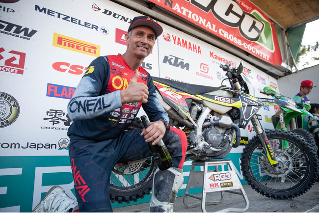 ステファン・グランキスト、JNCC第2戦「ノースショアトマホーク徳島にてトライアンフ TF-250Eを駆って総合優勝 TF 250-Eが大排気量勢を圧倒、国内レース初勝利を達成