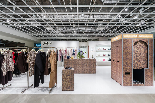 渋谷PARCO店のOPEN1周年を記念し 3/19(木)～25(水)の期間限定でオリジナルフォトブースが登場