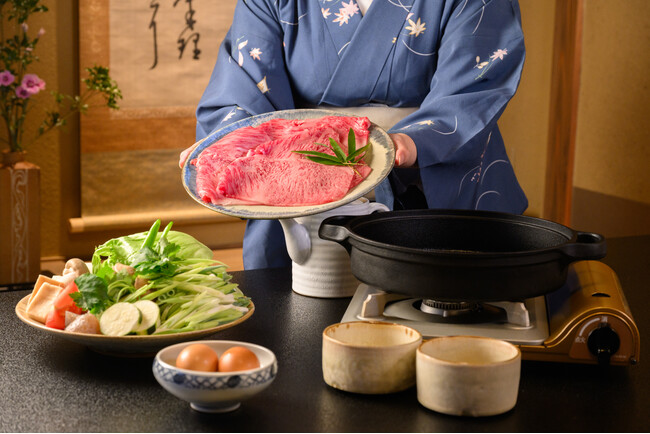桜シーズンの京都で味わう和牛すき焼き鴨川沿い「京都三条 箔」が2026年3月30日(月)～4月10日(金)の期間限定で平日ランチ営業を実施