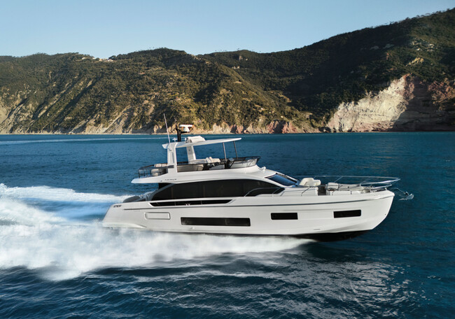 日本ボート・オブ・ザ・イヤー2025 最優秀艇グランプリ AZIMUT FLY62 に決定