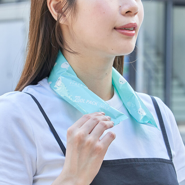 冷房のない屋外でも、叩くだけで瞬間冷却！ほてった首元を冷やして快適にする「瞬間冷却剤ネックタイプ」をLife on Productsより新発売