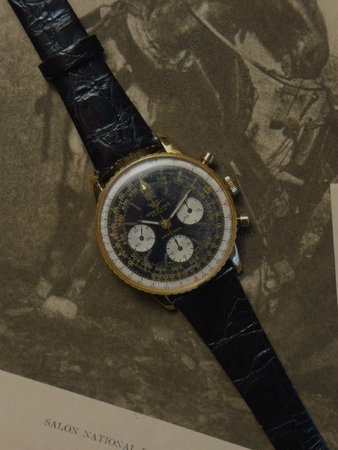 ヴィンテージ時計店「PRINCIPE PRIVE - Epoca d'Oro」に、世界でも希少なBREITLING の18金無垢ナビタイマー Ref.806が入荷。