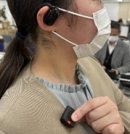 図:ワイヤレスイヤホンマイクとボタン 図:ワイヤレスイヤホンマイクとボタン