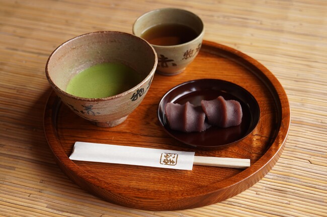 【赤福/五十鈴茶屋】日本橋三越本店「第69回 旬味まるごと三重展」に登場｜ “つくりたての赤福餅”を店内で提供。東京初の「抹茶コルネ」や「いちご大福」も