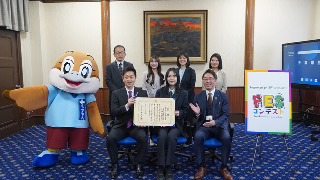 「第3回FESコンテスト Supported by ゆうちょ銀行」で文部科学大臣賞受賞の大阪府立長野高校生が吉村洋文知事を表敬訪問