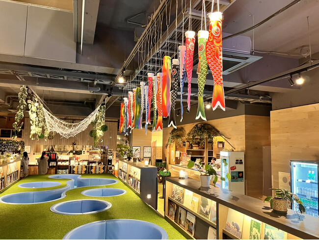 おふろcafe ハレニワの湯の天井に、お子さまが作った「オリジナルこいのぼり」を泳がせよう！　子供の日に向けて「こいのぼりワークショップ」を開催します