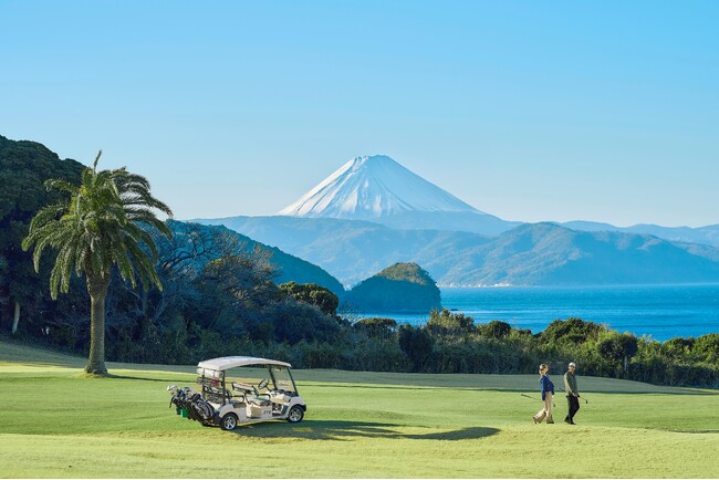 【川奈ホテル・ホテルゴルフコース】絶景トーナメントコースをカート周遊&プチゴルフ体験