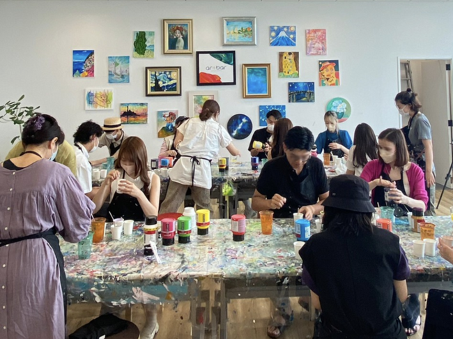 Artbar Osaka、春の新組織・新入社員に向けた「体験型チームビルディング」を強化