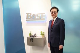 ベース株式会社代表取締役社長 中山 克成氏 ベース株式会社代表取締役社長 中山 克成氏