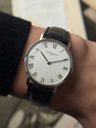 ヴィンテージ時計店「PRINCIPE PRIVE - Epoca d’Oro」に、18Kホワイトゴールドの気品を纏う完成形、Vacheron Constantin Ref.7811が入荷。